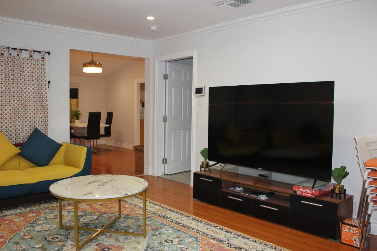 Villa A Serene Home With 5Br, 3Ba, Pool, Spa, And Mini-Golf *